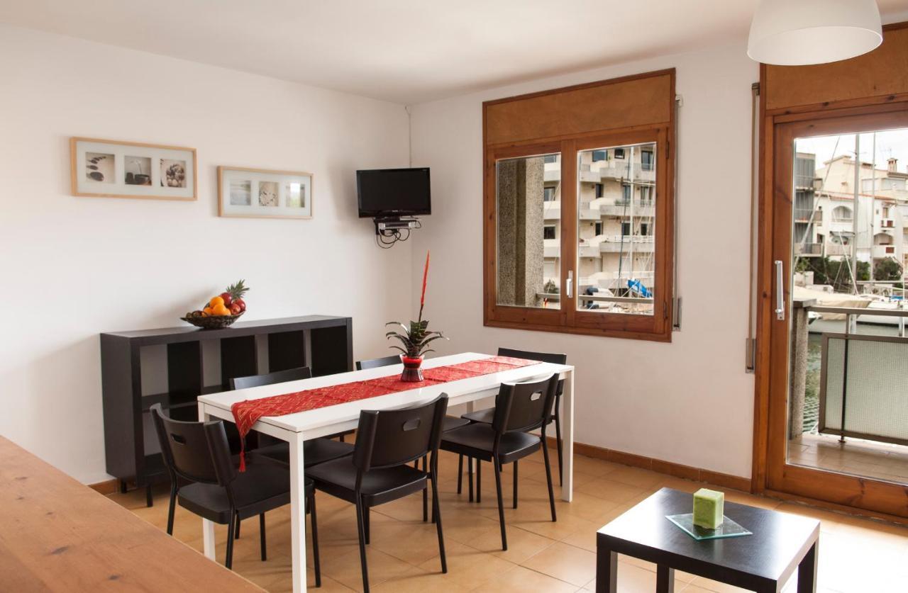 Edificio La Sardana Apartment Емпуриабрава Екстериор снимка