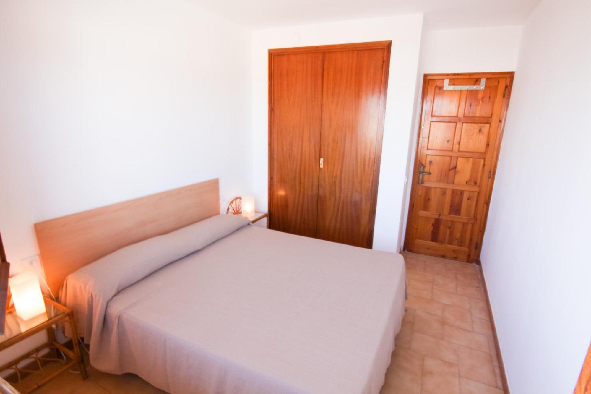 Edificio La Sardana Apartment Емпуриабрава Стая снимка