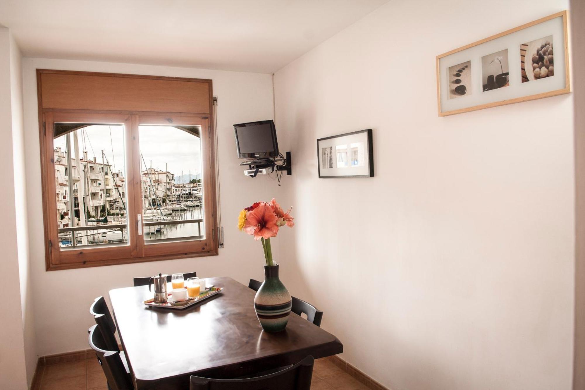 Edificio La Sardana Apartment Емпуриабрава Стая снимка