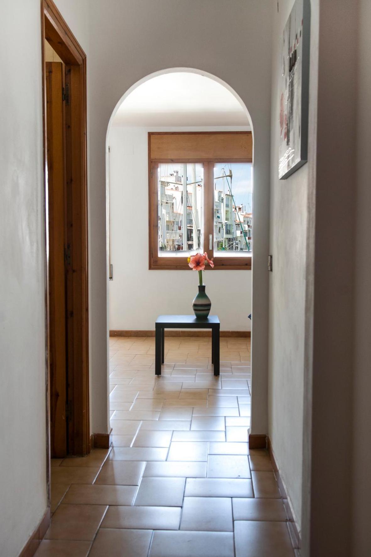 Edificio La Sardana Apartment Емпуриабрава Стая снимка
