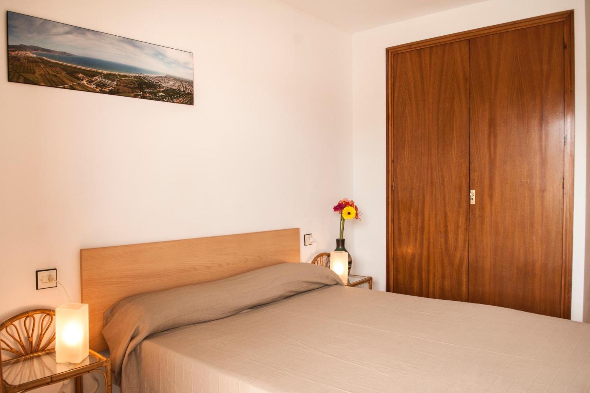 Edificio La Sardana Apartment Емпуриабрава Стая снимка